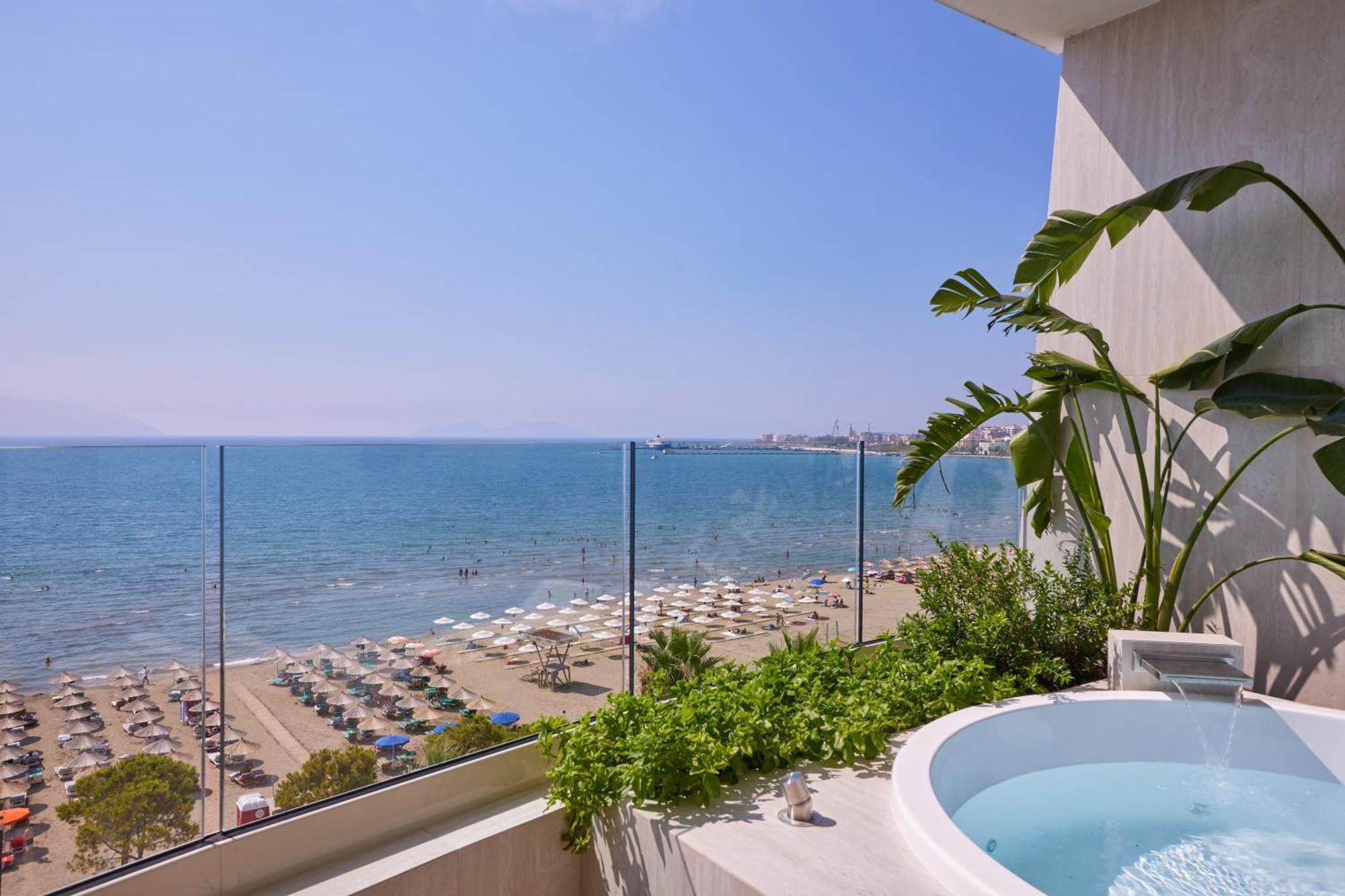 Valis Luxury Hotel Vlorë Eksteriør billede
