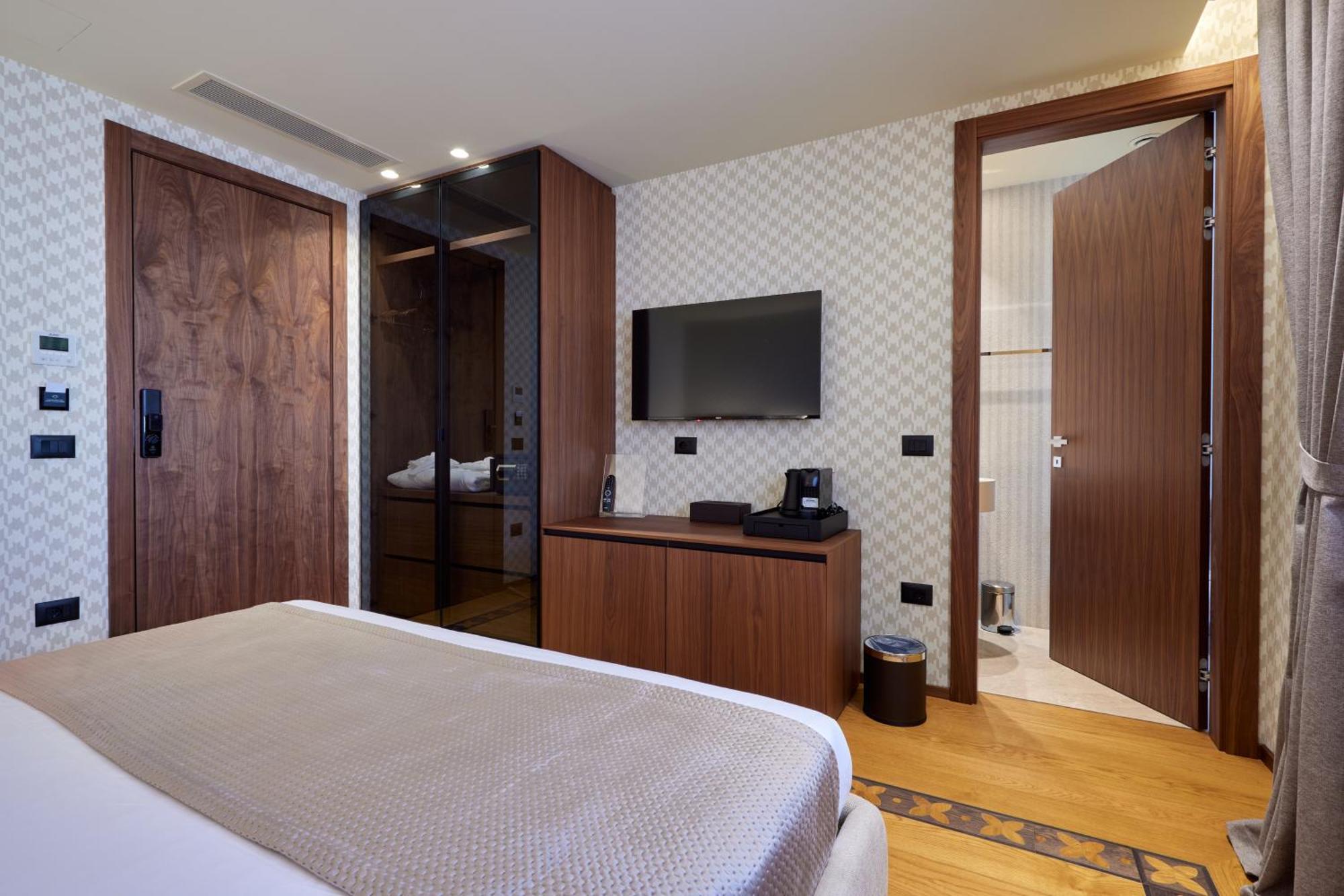 Valis Luxury Hotel Vlorë Værelse billede