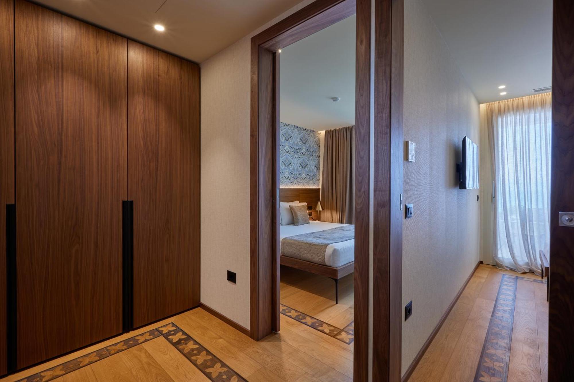 Valis Luxury Hotel Vlorë Eksteriør billede