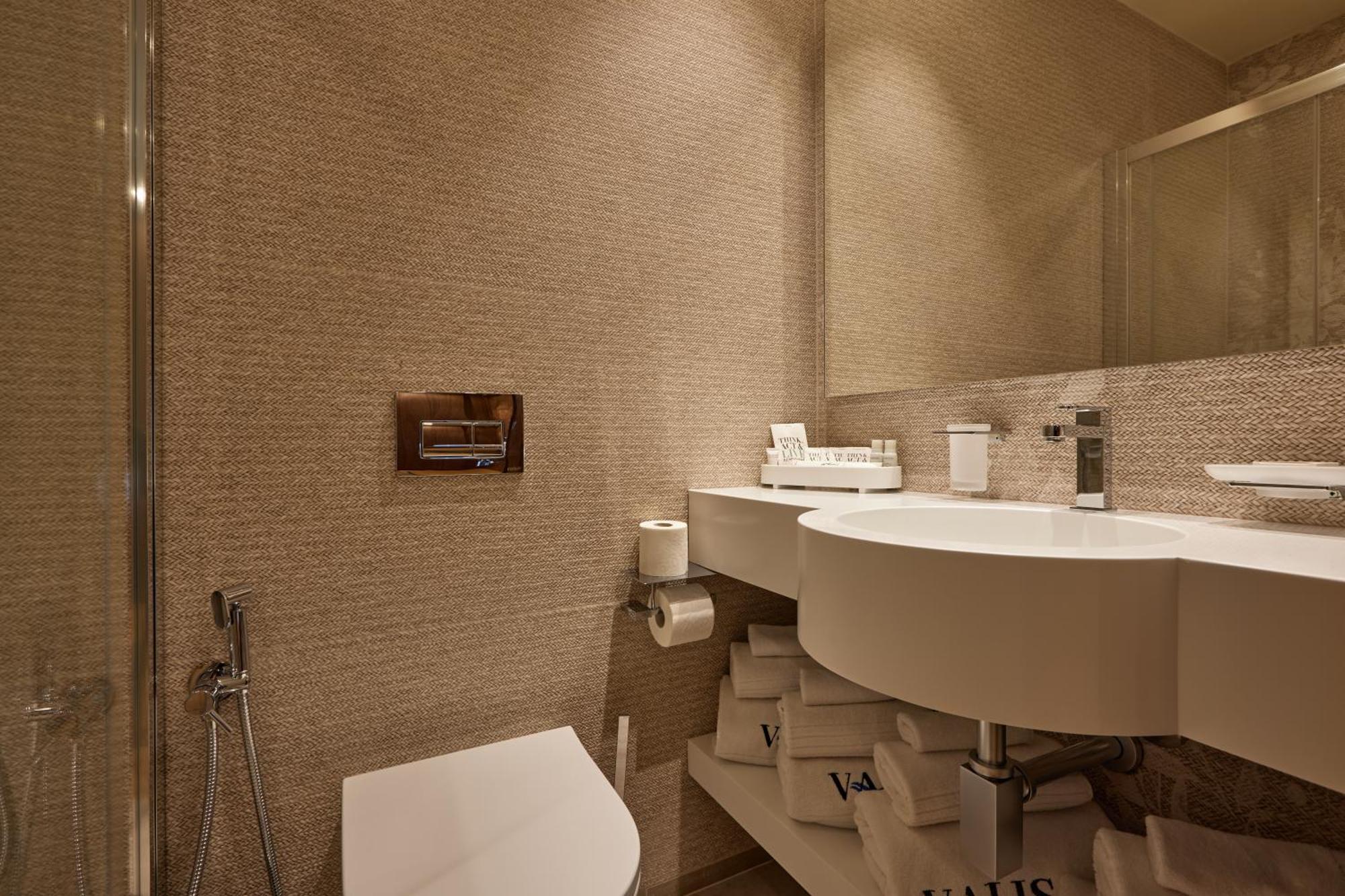 Valis Luxury Hotel Vlorë Eksteriør billede