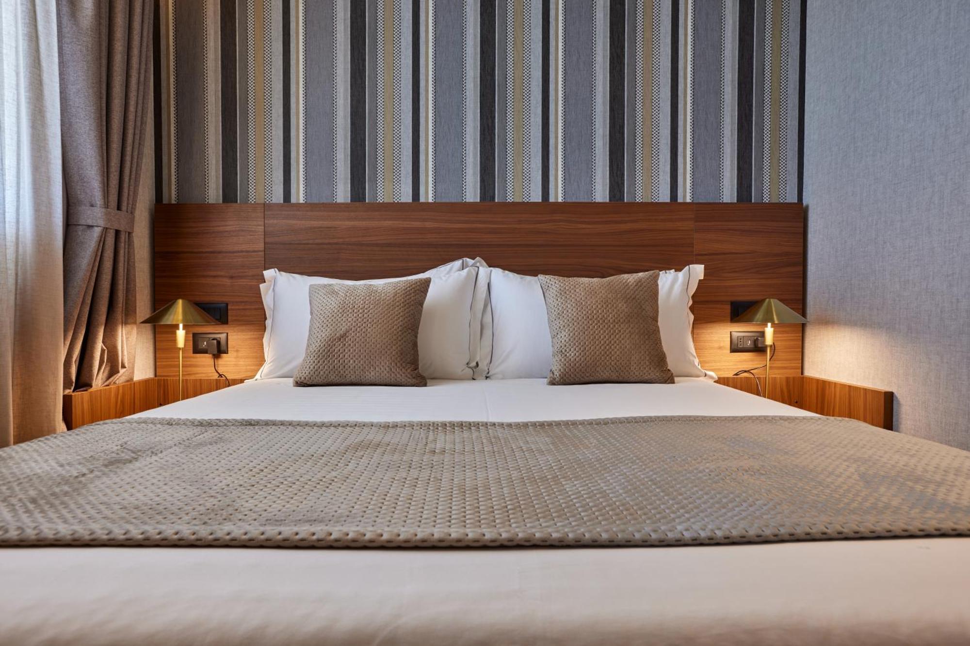 Valis Luxury Hotel Vlorë Eksteriør billede