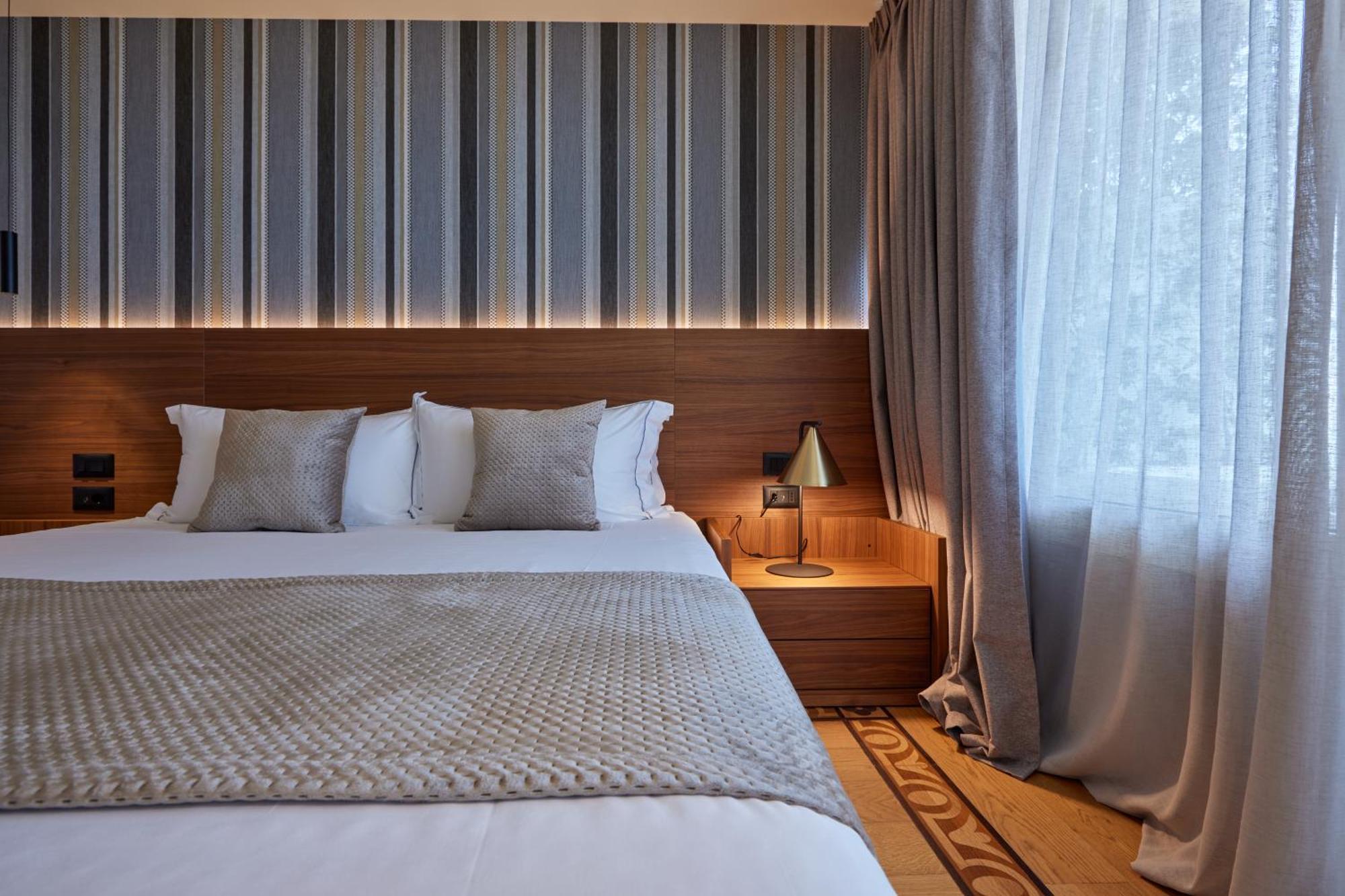 Valis Luxury Hotel Vlorë Eksteriør billede