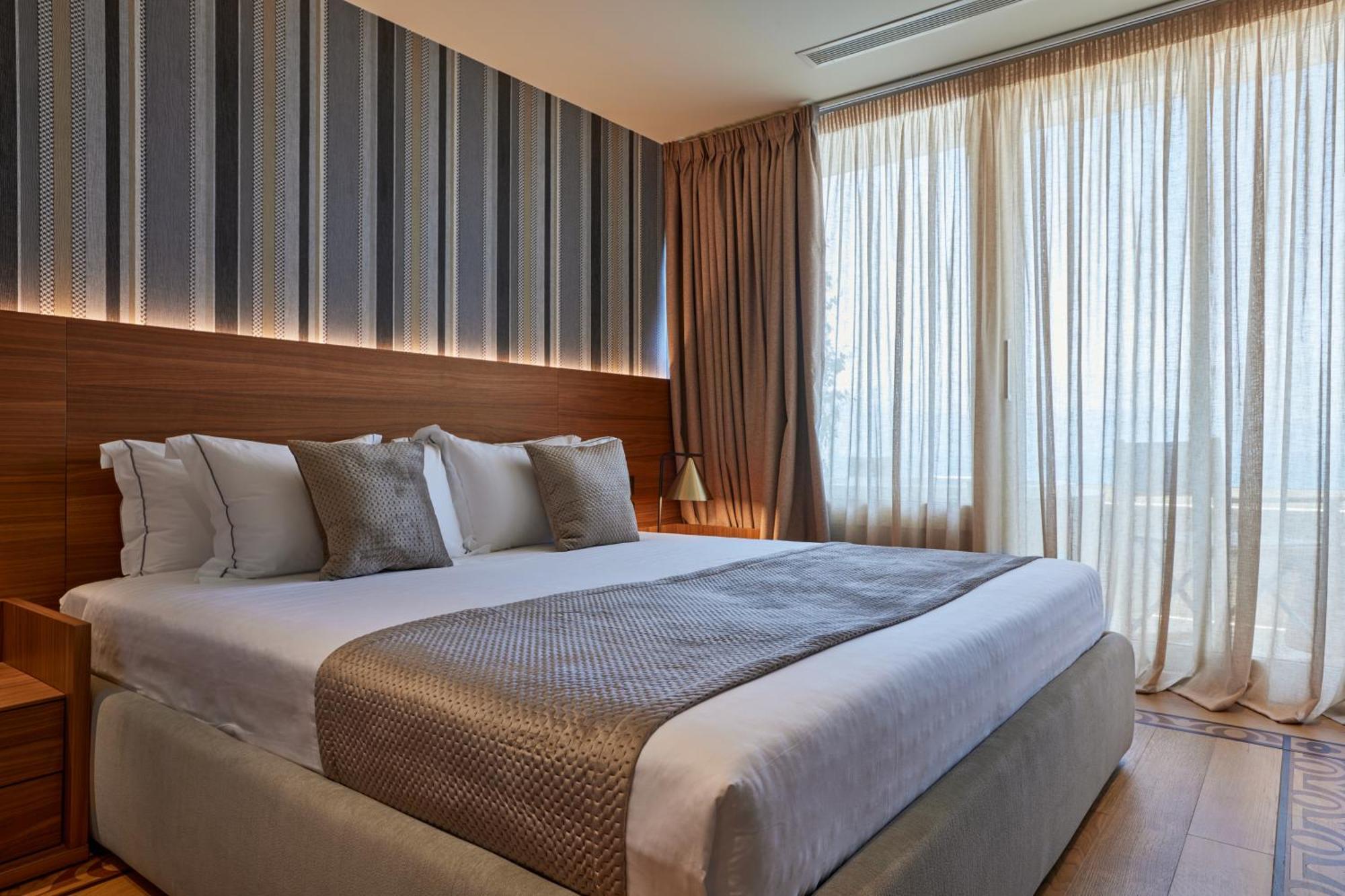 Valis Luxury Hotel Vlorë Eksteriør billede