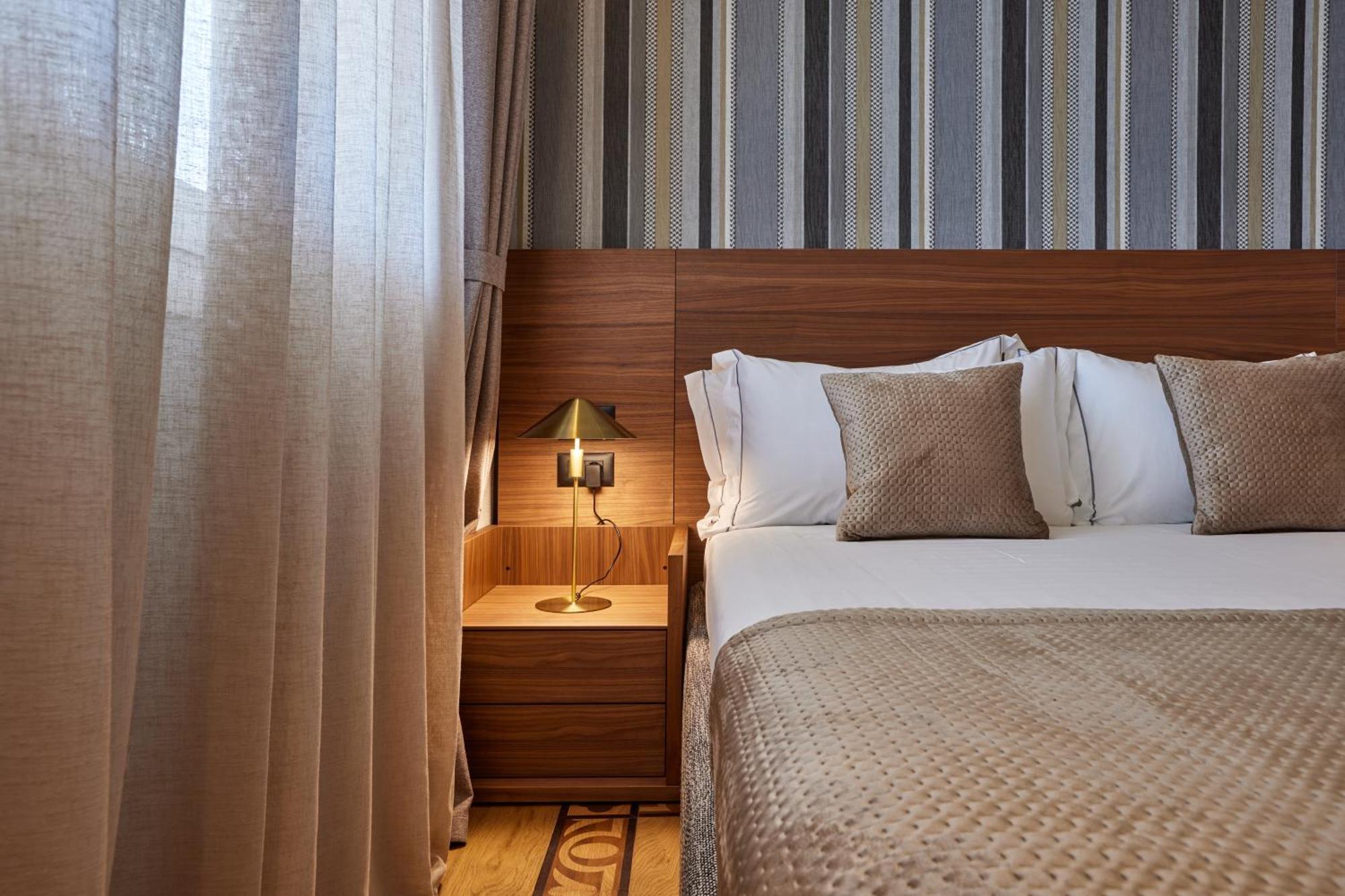 Valis Luxury Hotel Vlorë Eksteriør billede