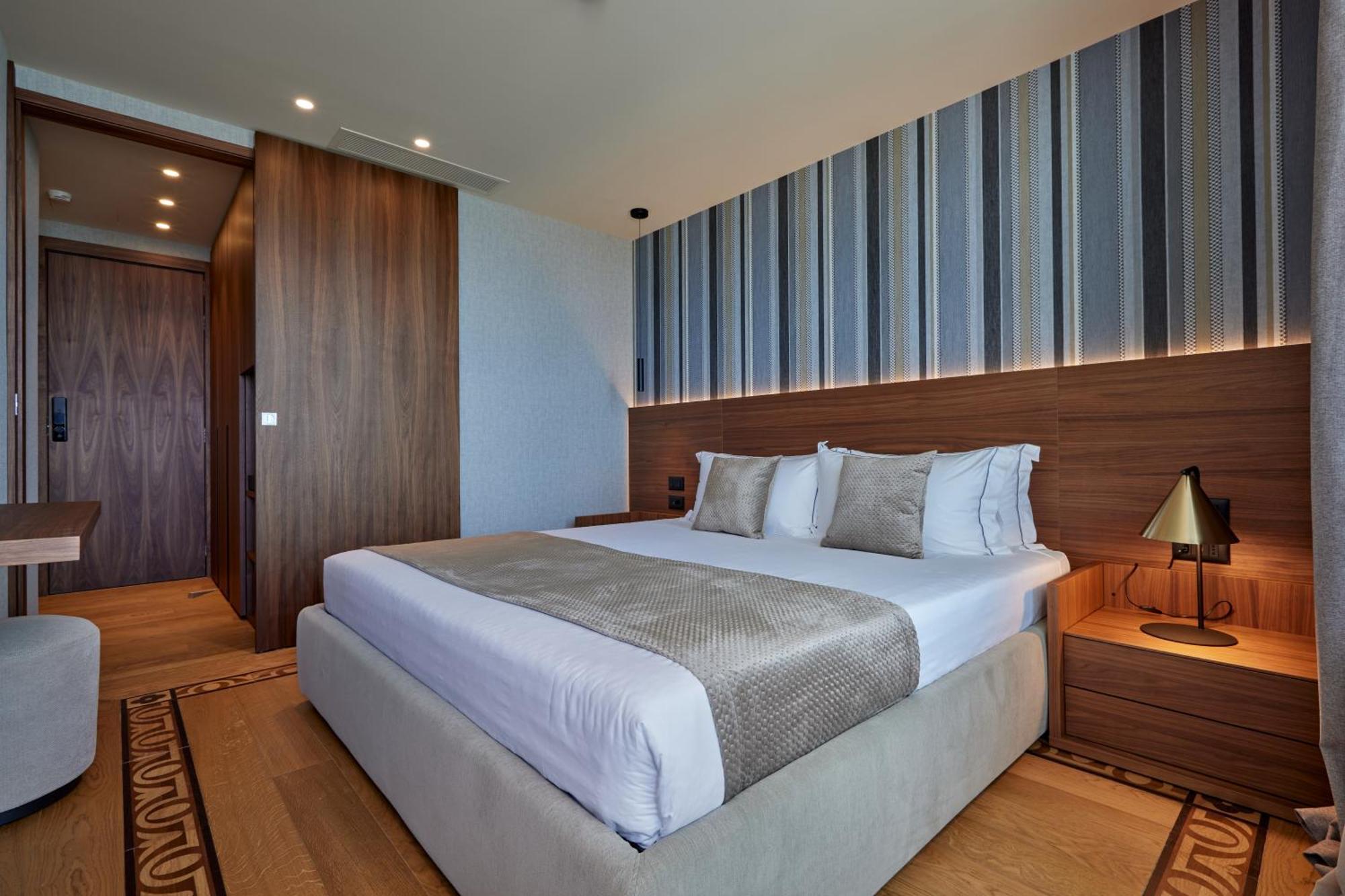 Valis Luxury Hotel Vlorë Eksteriør billede