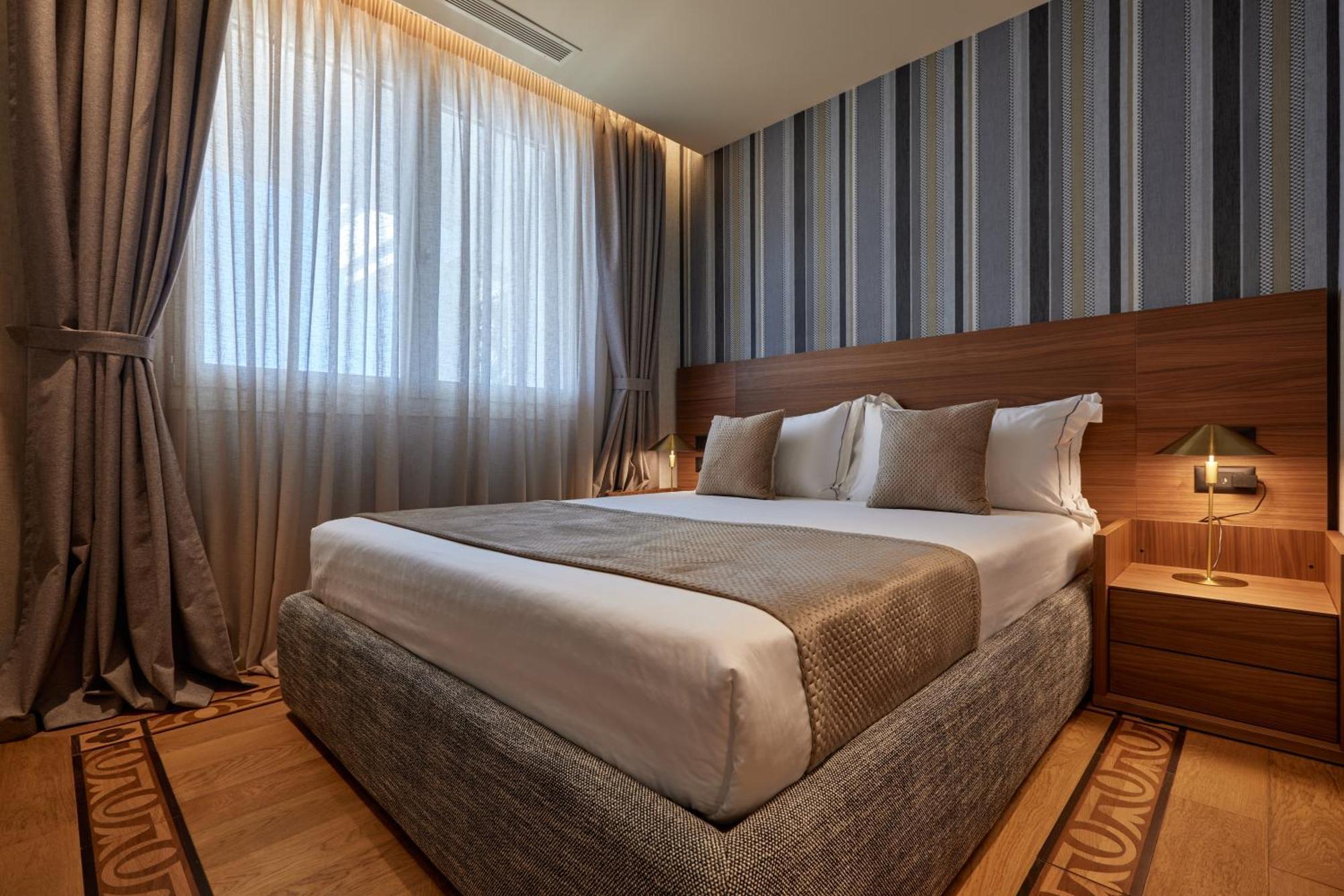 Valis Luxury Hotel Vlorë Eksteriør billede