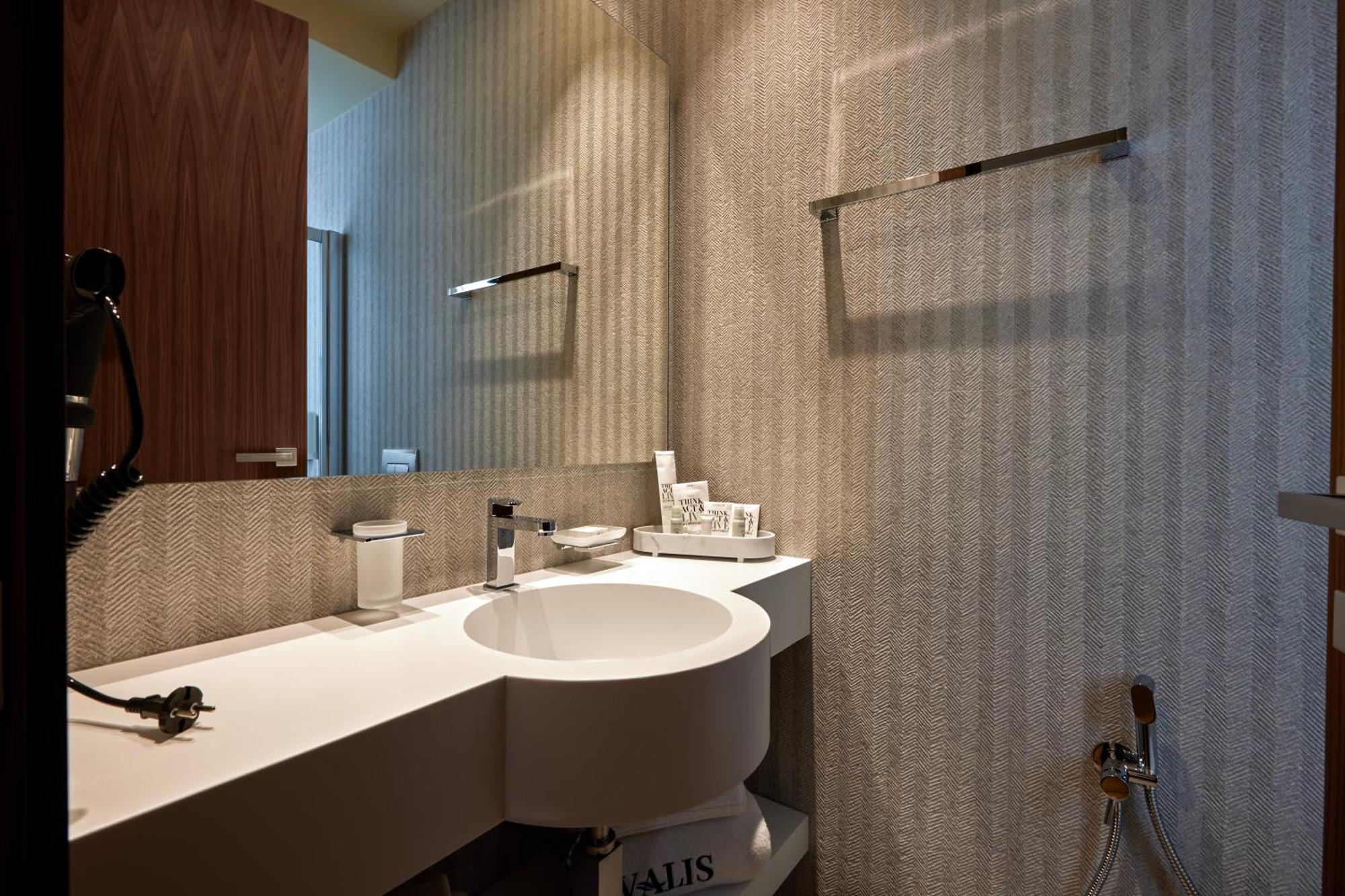 Valis Luxury Hotel Vlorë Eksteriør billede